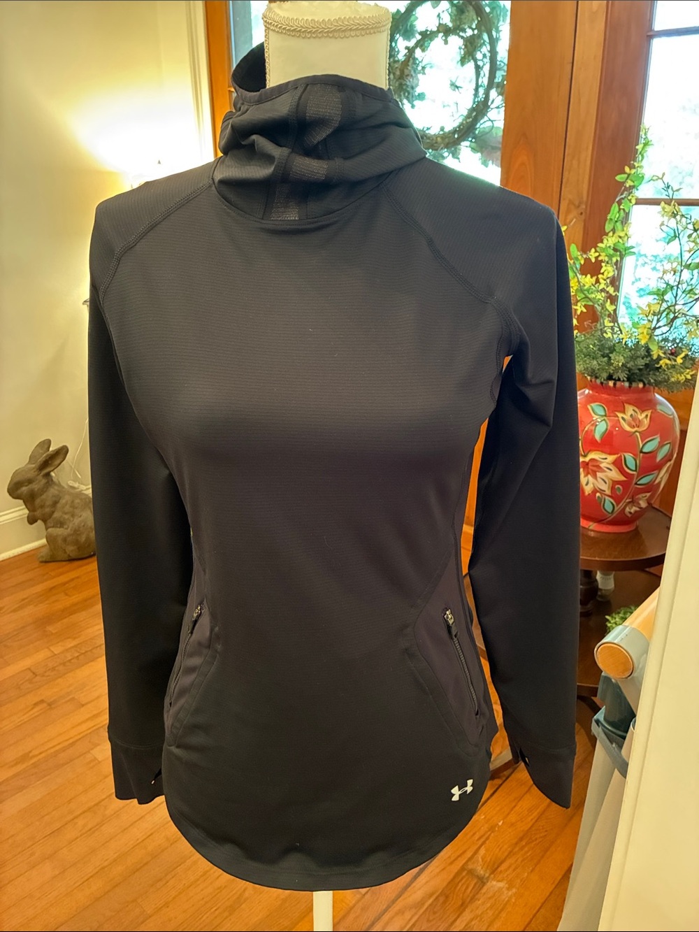 Under Armour Women's No Breaks Balaclava ColdGear Black Hoodie Size Small